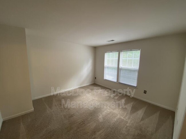 Building Photo - 4204 Apgar Ct