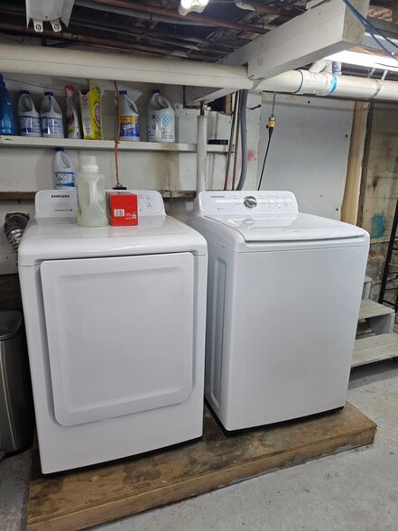 Building Photo - 21 Cleaves St