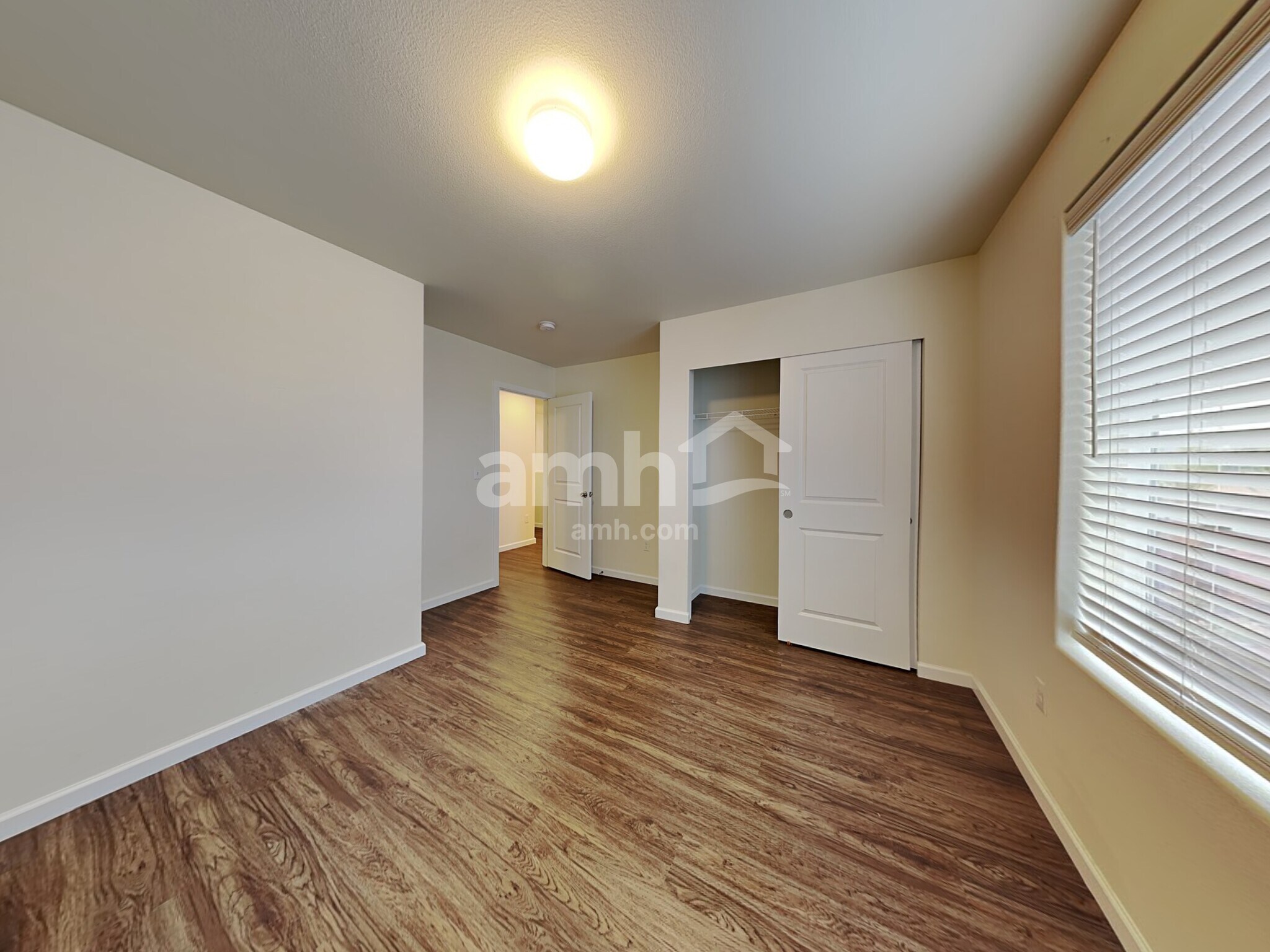 Building Photo - 2183 NW Woodland Dr