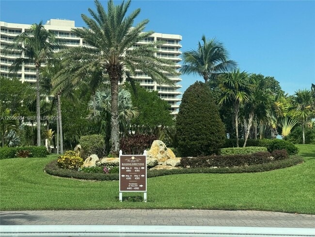 Building Photo - 4201 N Ocean Blvd