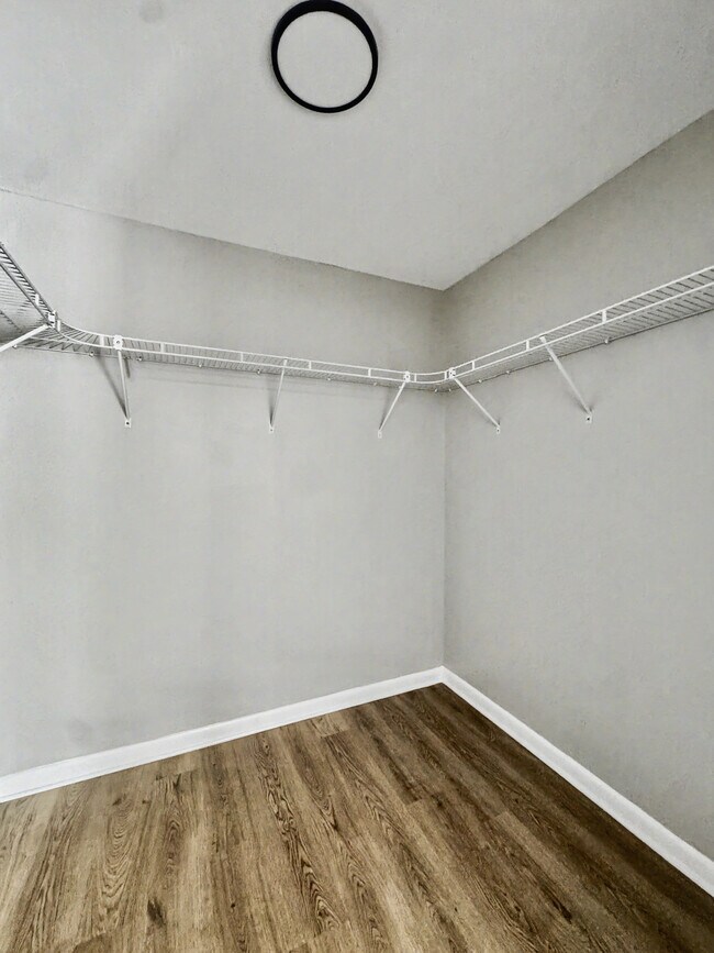 Building Photo - Yacht Cove Condo