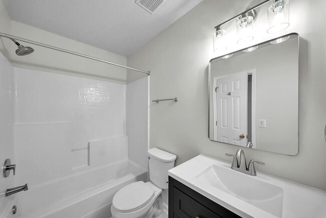 Building Photo - 408 Holmes Blvd