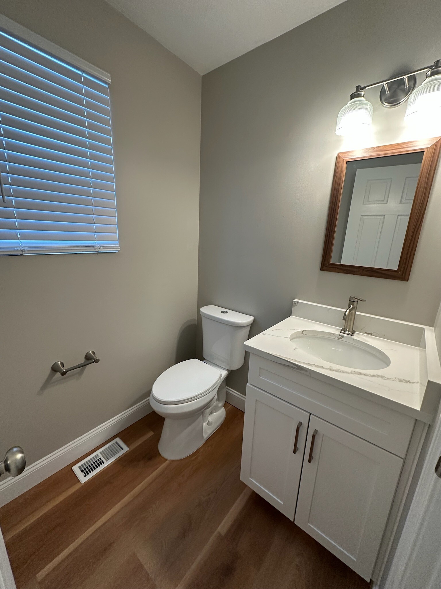 Half bath (first floor) - 489 Boston Neck Rd