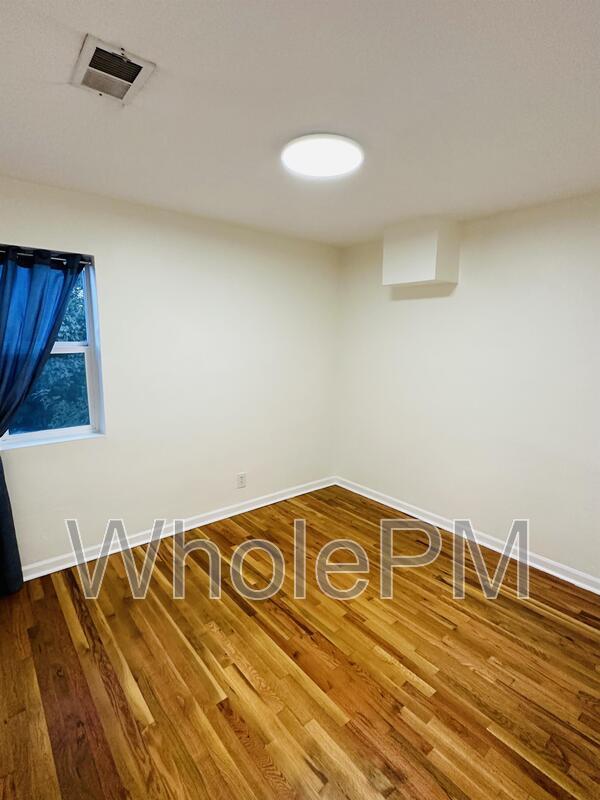 Building Photo - 6095 Pierce St