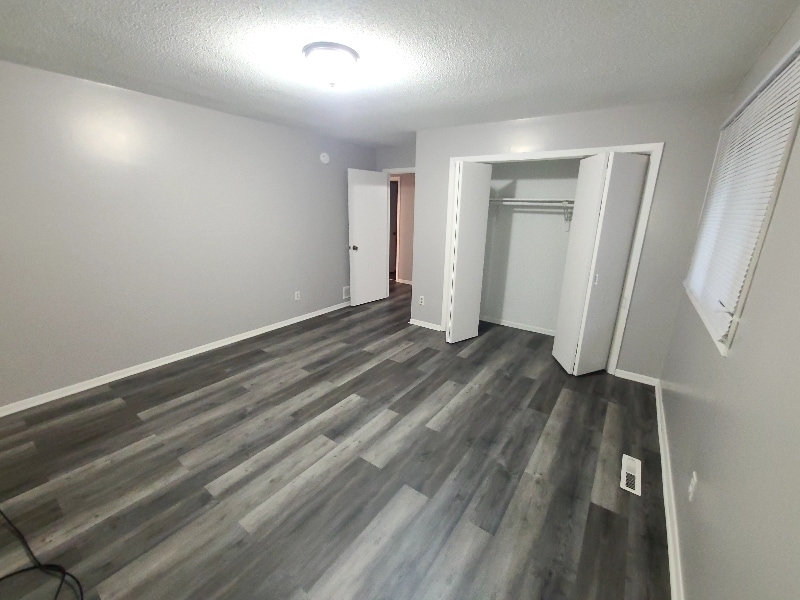 Building Photo - 8232 Noble Ave N