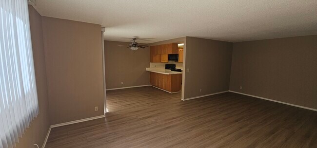 Building Photo - Jacaranda Apartments