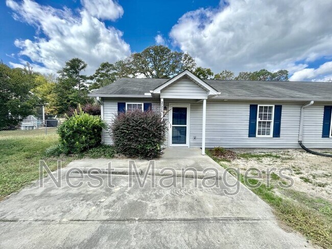 Building Photo - 3721 Betts Dr