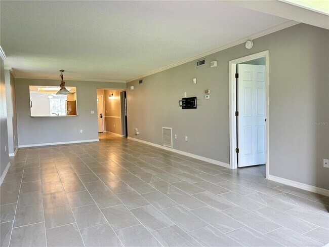 Building Photo - 6191 Timberlake Dr