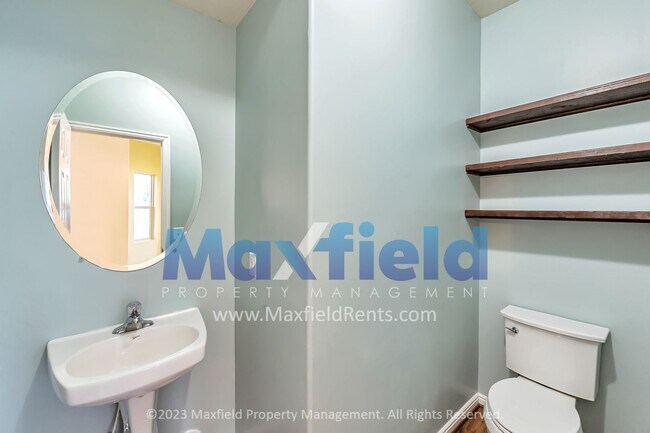 Building Photo - Lehi 4 BD 2.5 BA 2 GA - Fenced Yard