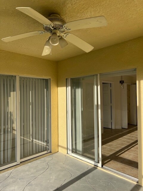 Building Photo - 4935 Sandra Bay Dr