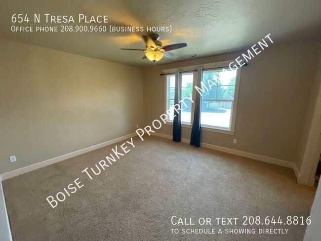 Building Photo - 654 N Tresa Pl