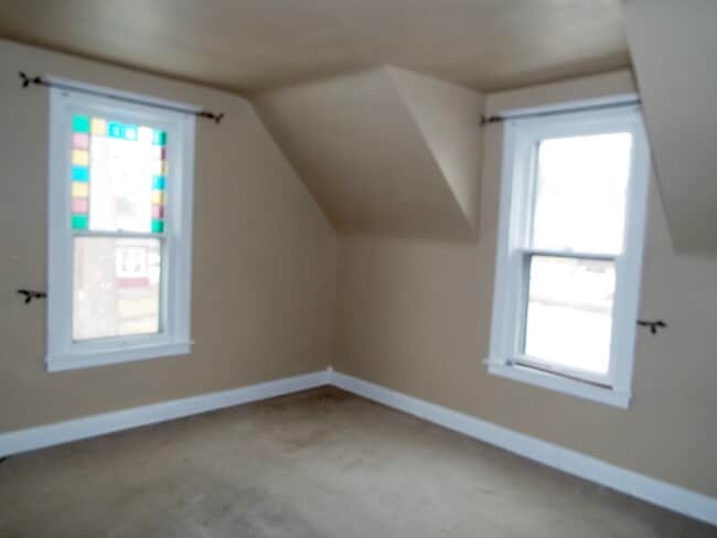 Building Photo - 603 S Batavia Ave