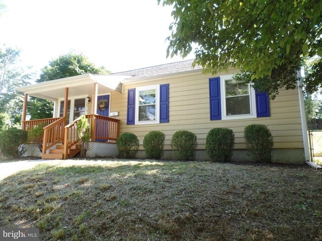 Building Photo - 2018 Griffith Rd