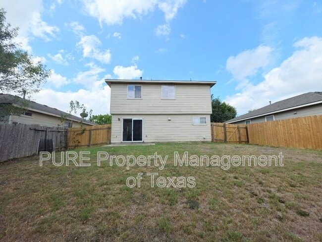 Building Photo - 204 Ruby Lake Dr