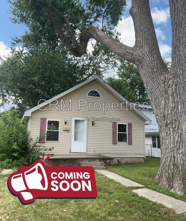 Building Photo - 2301 N Armstrong St