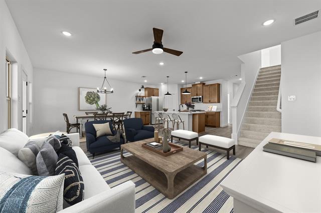 Building Photo - 2213 Maple Cir