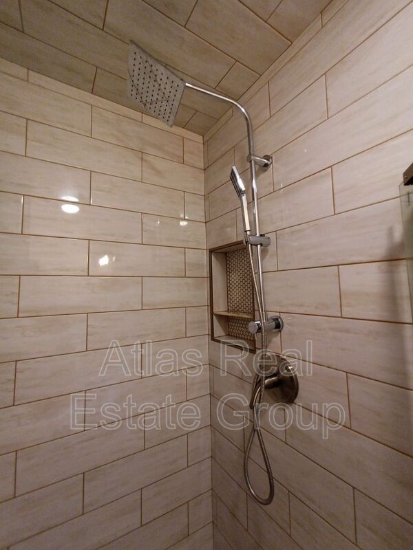 Building Photo - 7428 S 700 E