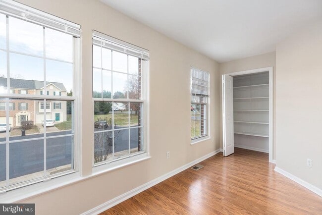 Building Photo - 4302 Cider Barrel Ct