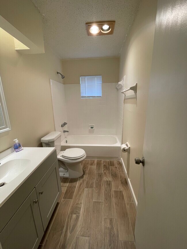 Building Photo - 2436 Tattersall Dr