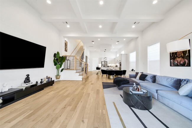 Building Photo - 1306 Laird St