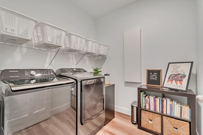 Building Photo - 1/2 OFF FIRST MONTH'S RENT-Condominium in Prime Riverton Location