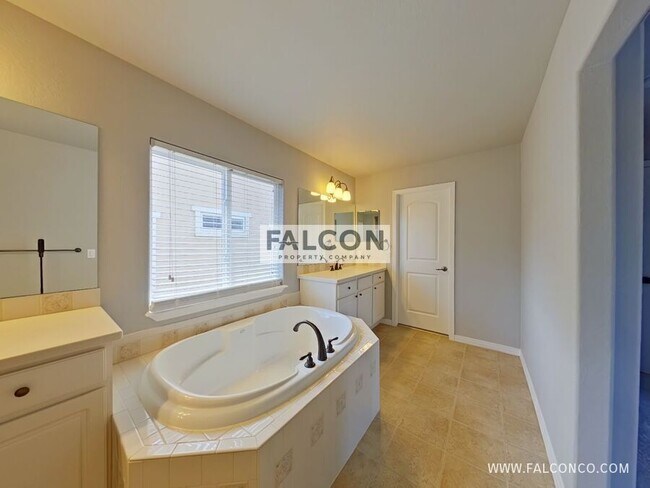 Building Photo - 8193 Winding Passage Dr