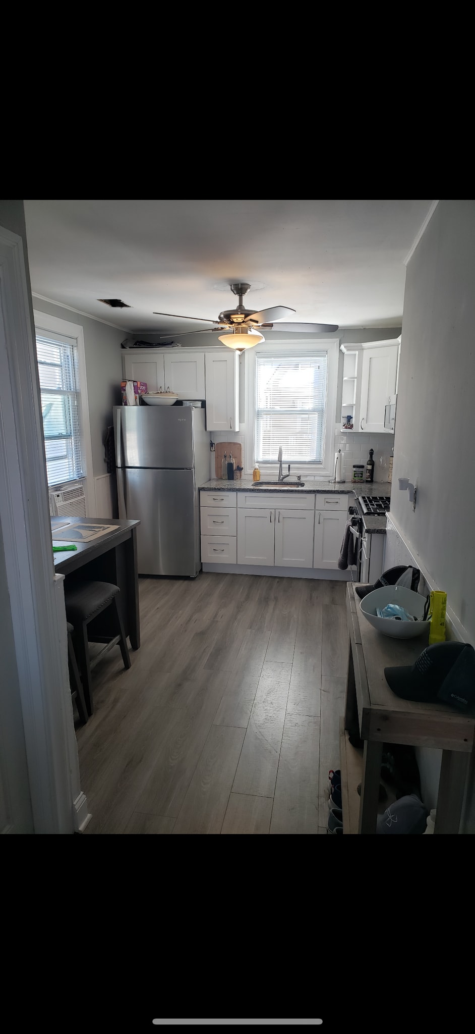Kitchen - 55 Seadrift Ave