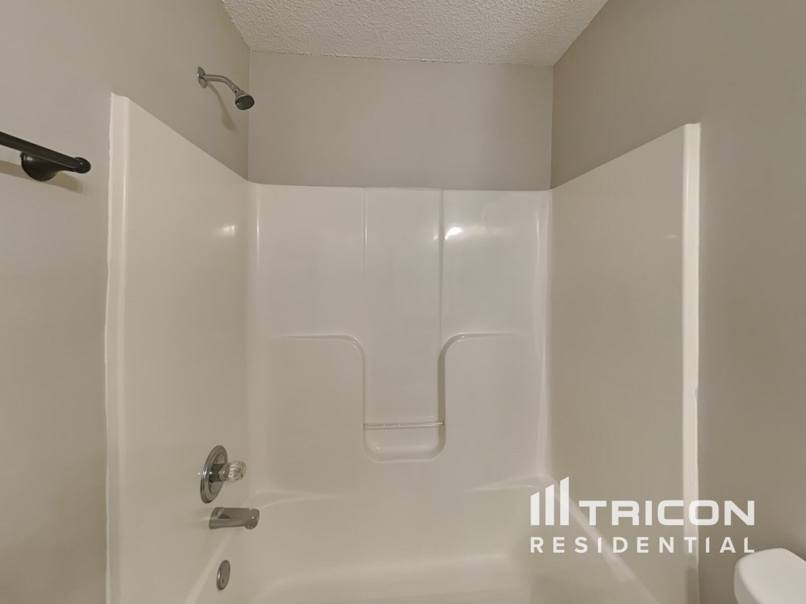 Building Photo - 232 Grassmire Dr