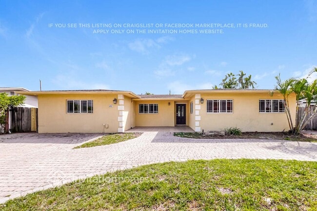 Building Photo - 623 W 63rd Dr