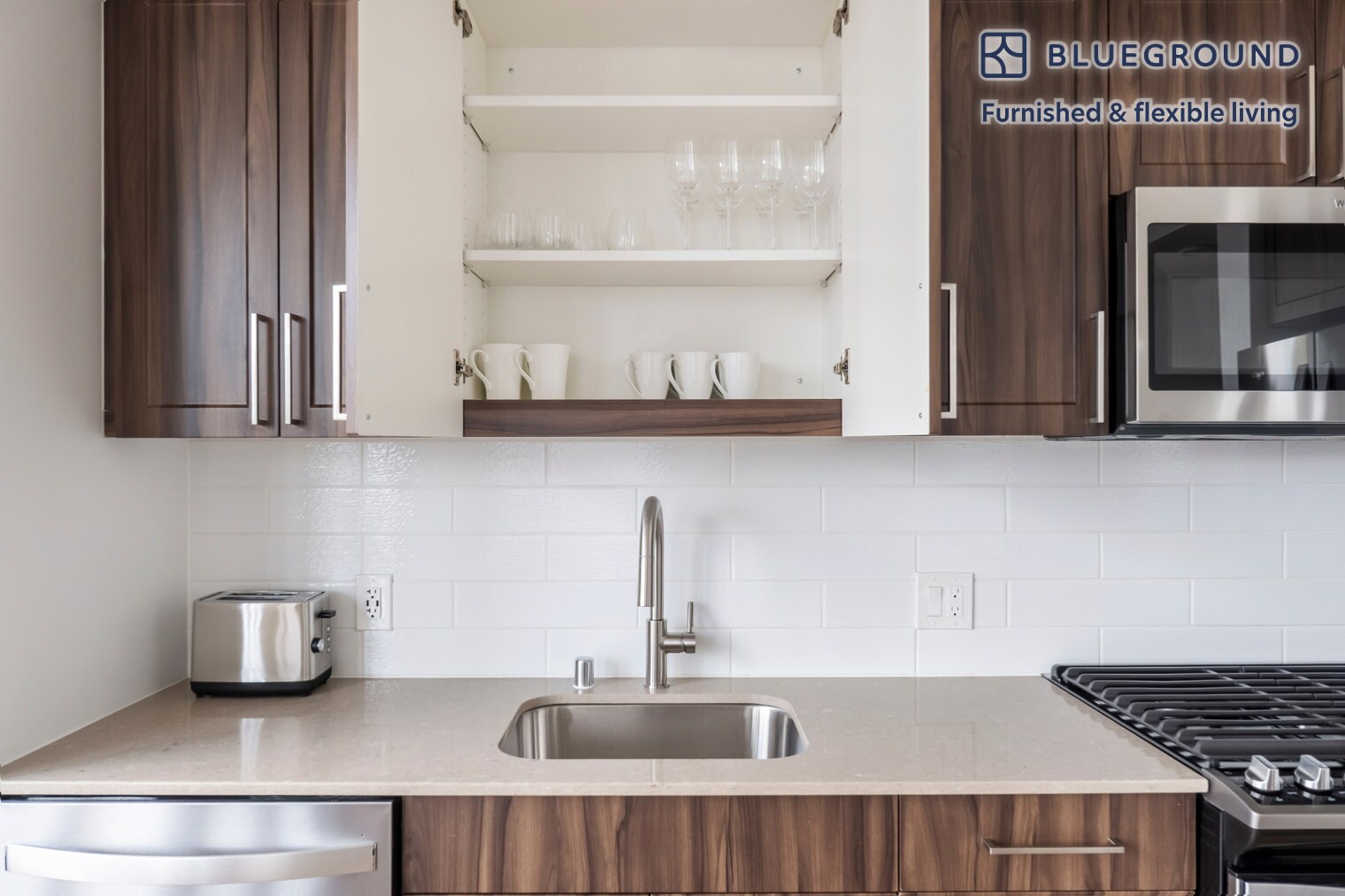 Building Photo - 704 Spring St