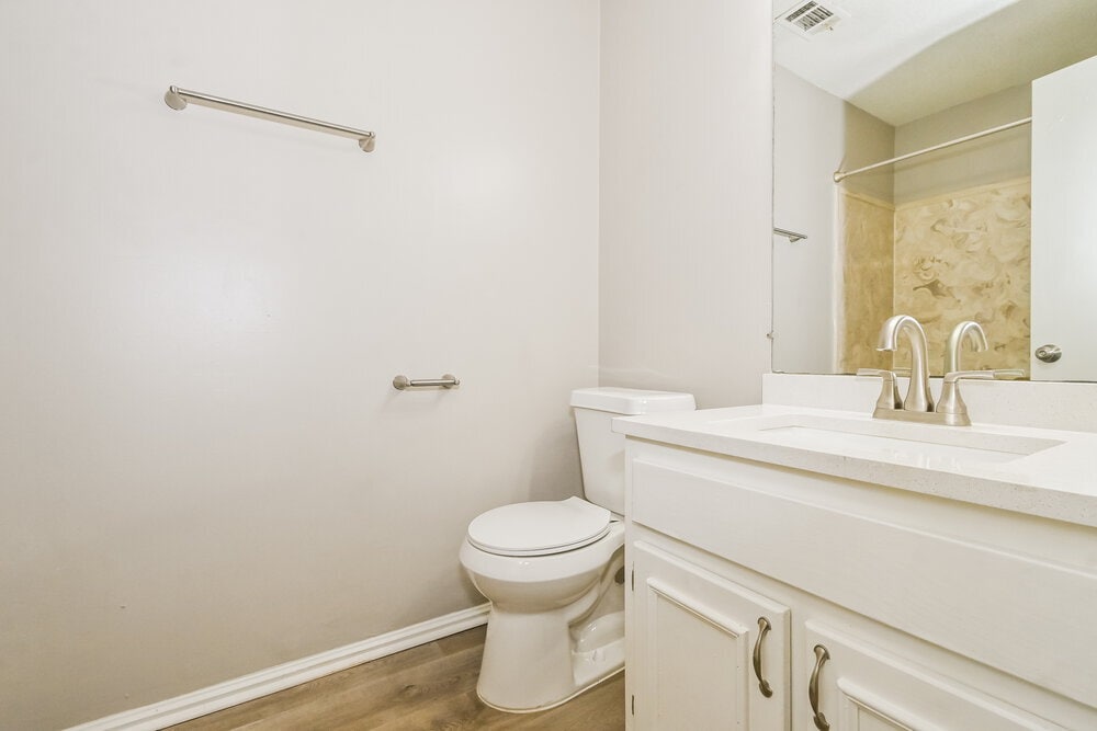 Building Photo - 7786 Hickory Meadow Rd