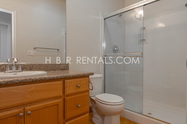 Building Photo - MANTECA RENTAL 4 BEDROOM OUTDOOR PIZZA OVEN in beautiful rear yard