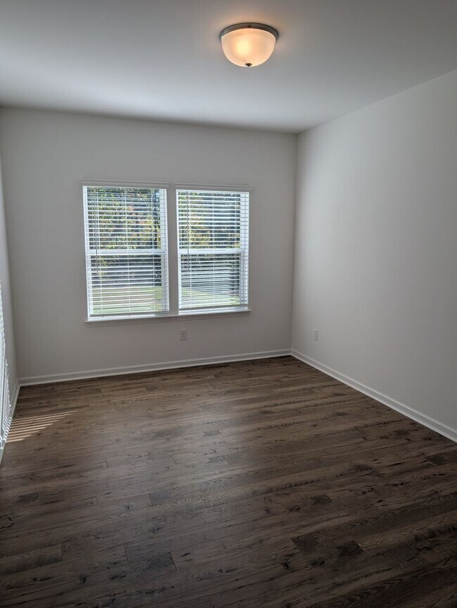 Building Photo - NEW Stonebridge Golf Course Views - AVAILA...