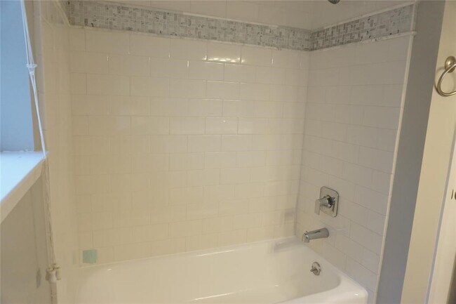 Building Photo - 5727 Braesvalley Dr