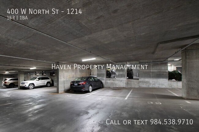 Building Photo - 400 W North St