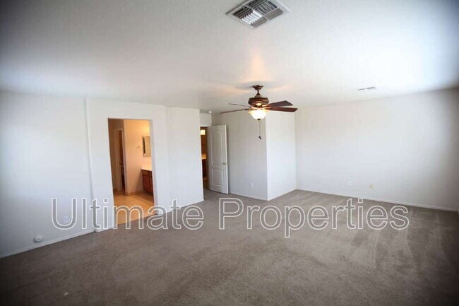 Building Photo - 2215 N 92nd Glen