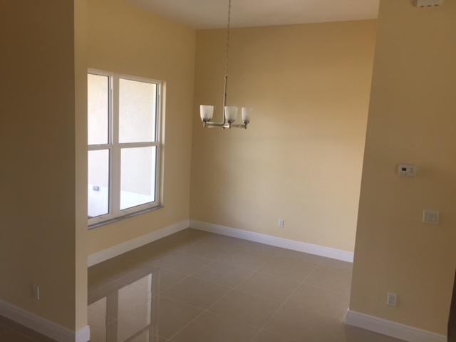 Building Photo - 4261 SW Walker St