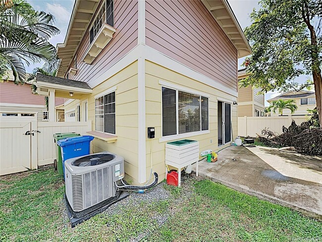 Building Photo - 91-546-546 Makalea St