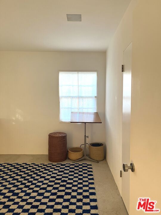 Building Photo - 17601 Cohasset St