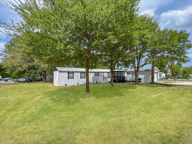 Primary Photo - 13336 Enchanted Ct