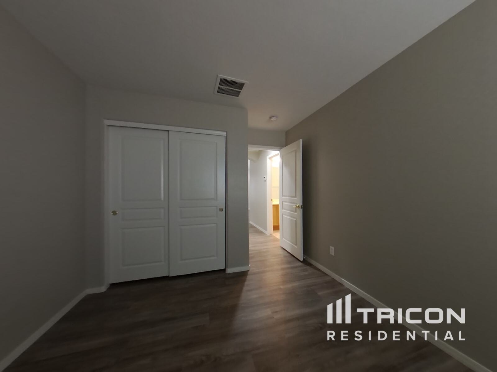 Building Photo - 44181 W Lindgren Dr