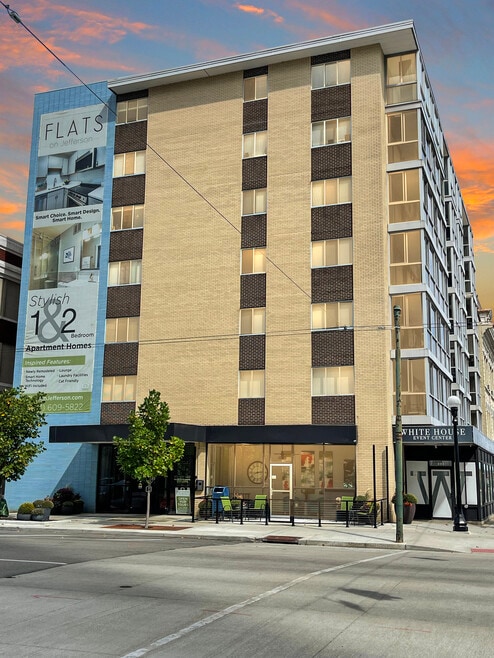 Building Photo - The Flats on Jefferson