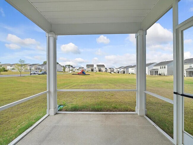 Building Photo - Lease OR Lease to Own
