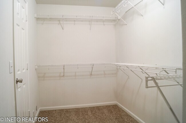 Building Photo - 2819 Foster Hill Dr