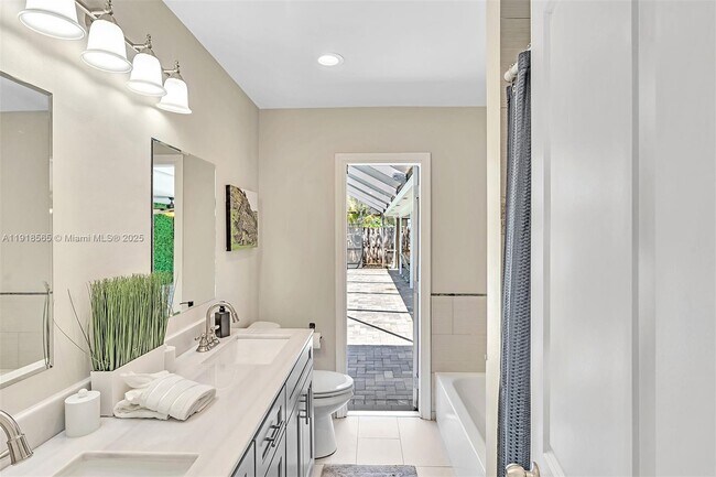 Building Photo - 2191 SW 27th Ln