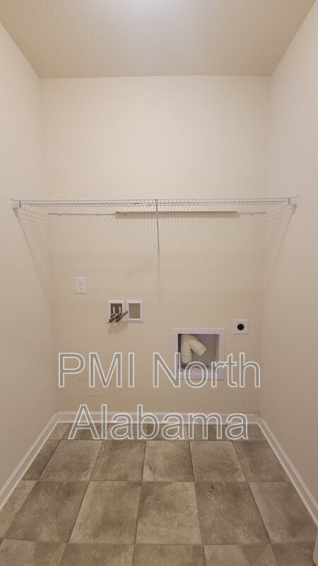 Building Photo - 13030 Lantern Pointe Wy