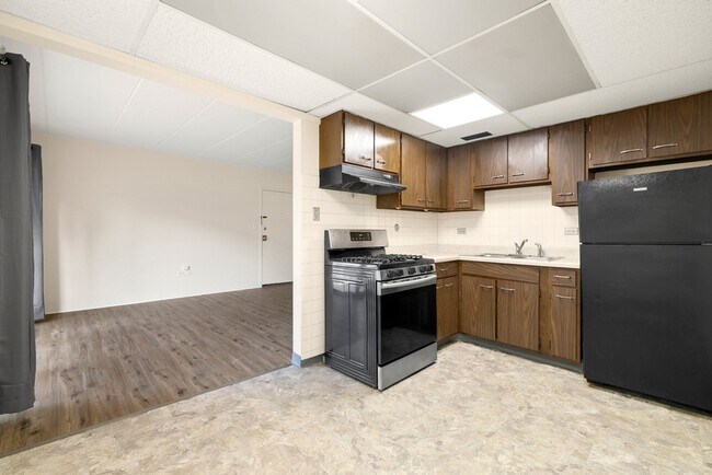 Building Photo - 3145 Bernice Rd