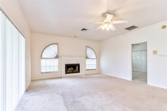 Building Photo - 4905 Lake Cecile Dr