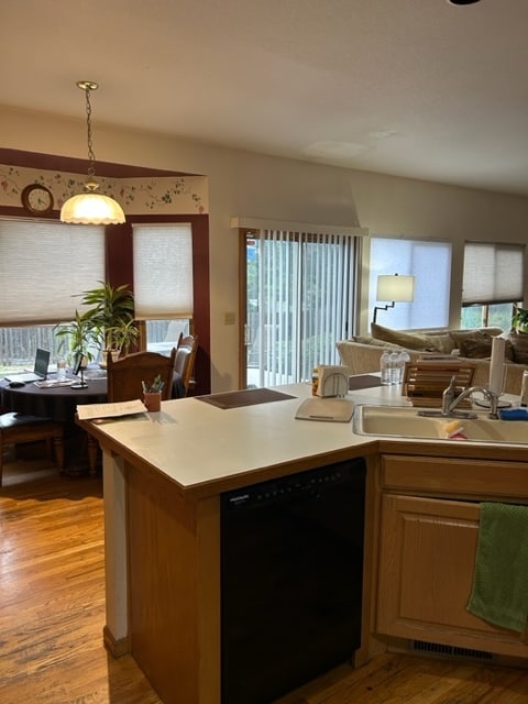 Building Photo - 3902 Century Dr