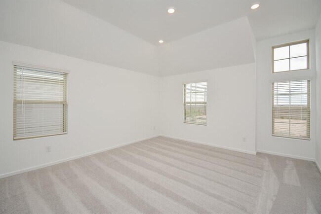 Building Photo - 5410 Holly Hvn Ct